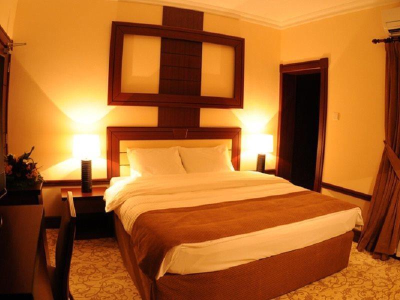 La Villa Hotel Ad-Dauha Zewnętrze zdjęcie